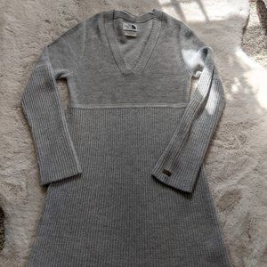 BEAUTIFUL NORTHFACE GRAY SWEATER DRESS SIZE LARGE